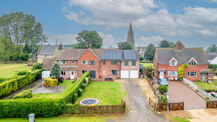 4 Bedroom Semi-Detached House For Sale In Sproxton Road, Skillington, Grantham, NG33
