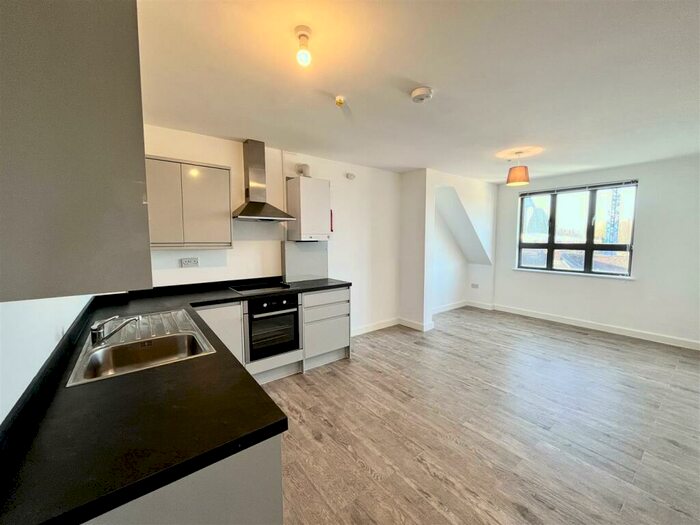 2 Bedroom Apartment To Rent In Flat, Adams Yard, Hertford, SG14