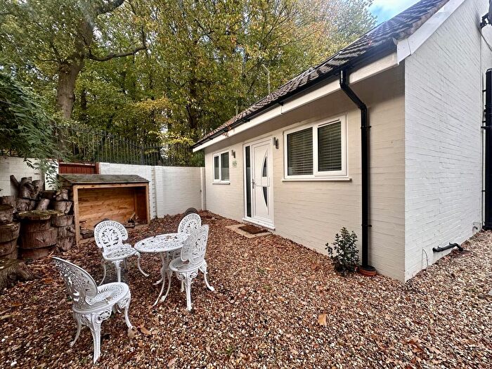 1 Bedroom Property To Rent In Arosa Lawnswood Drive, Stourbridge, DY7