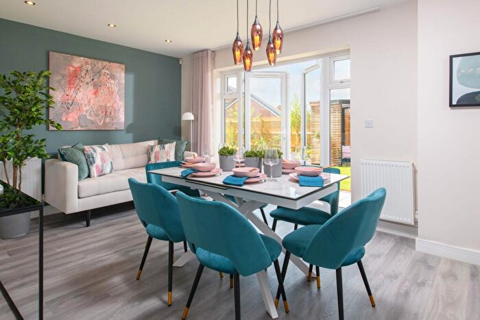 4 Bedroom Detached House For Sale In Wyvern Road, Skipton, Yorkshire, BD23