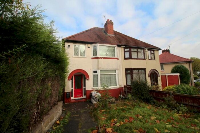 3 Bedroom Semi-Detached House To Rent In Chestnut Avenue, Dudley DY1