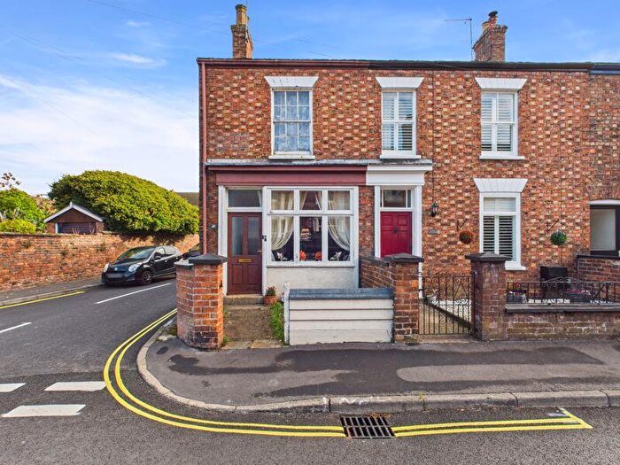 3 Bedroom End Of Terrace House For Sale In Queen Street, Horncastle, LN9