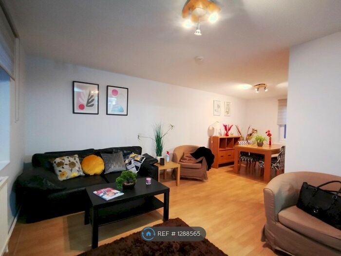2 Bedroom Flat To Rent In Consul Court, Cambridge, CB4