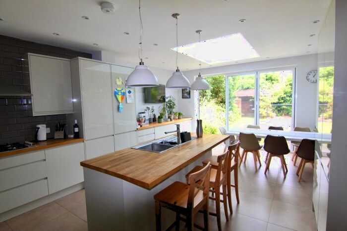 4 Bedroom Detached House To Rent In Southmont Road, Esher, KT10