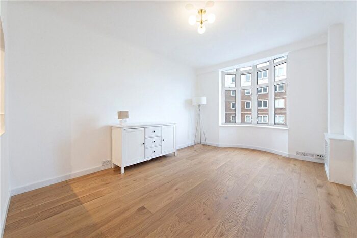 1 Bedroom Flat To Rent In Grove End Gardens, Grove End Road, St John's Wood, London, NW8