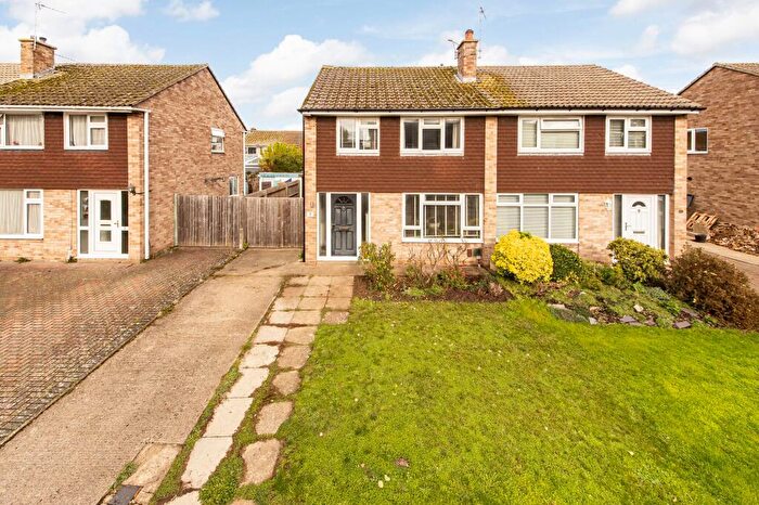 3 Bedroom Semi Detached House For Sale In Ashmole Road, Abingdon, OX14