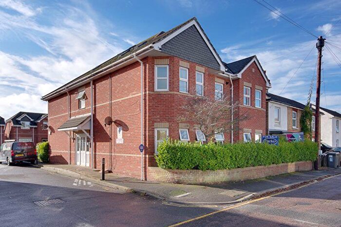 2 Bedroom Flat For Sale In Alfred Court, Shelley Road East, Bournemouth, BH7
