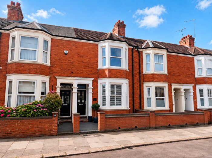 3 Bedroom Terraced House For Sale In Broadway, Abington, Northampton, NN1
