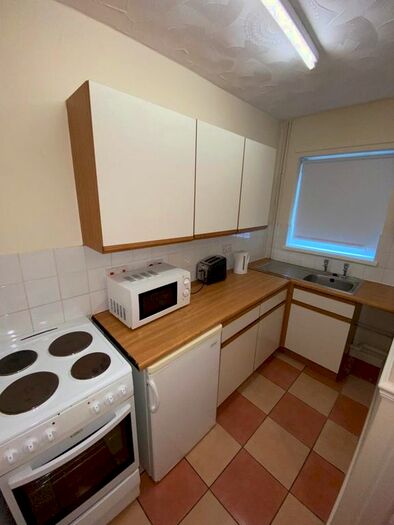 2 Bedroom Flat To Rent In Stow Hill, Treforest, Pontypridd, CF37