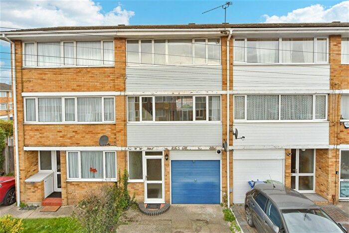 3 Bedroom Terraced House For Sale In Millfield, Sittingbourne, Kent, ME10