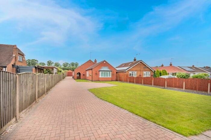 3 Bedroom Bungalow For Sale In Retford Road, Walesby, Newark, NG22