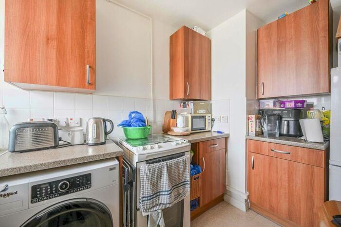 Studio For Sale In Solander Gardens, Shadwell, London, E1