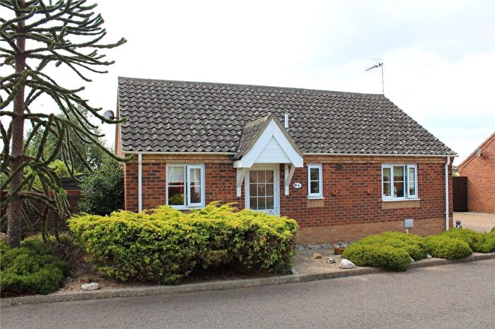 2 Bedroom Bungalow For Sale In Orchard Close, Mundesley, Norwich, NR11