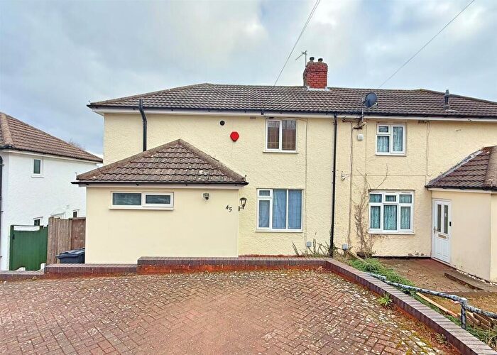 3 Bedroom Semi-Detached House For Sale In Blackberry Lane, Four Oaks, Sutton Coldfield, B74
