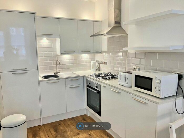 1 Bedroom Flat To Rent In Dalmeny Street, Edinburgh, EH6