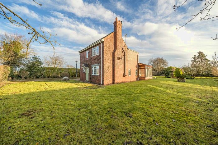 4 Bedroom Detached House For Sale In Ashfield Ash Lane, Little Fenton, Leeds, LS25