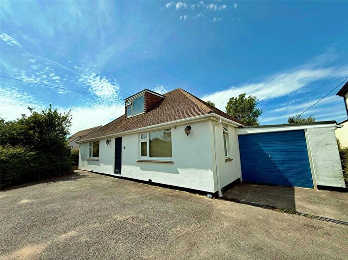 4 Bedroom Bungalow For Sale In Archers Court Road, Whitfield, Dover, Kent, CT16