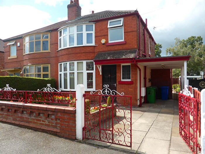 4 Bedroom Private Hall To Rent In Brentbridge Road, Fallowfield. Manchester, M14