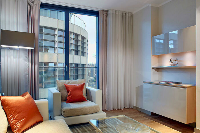 1 Bedroom Apartment To Rent In Lower Thames Street, Tower Hill, London, EC3R