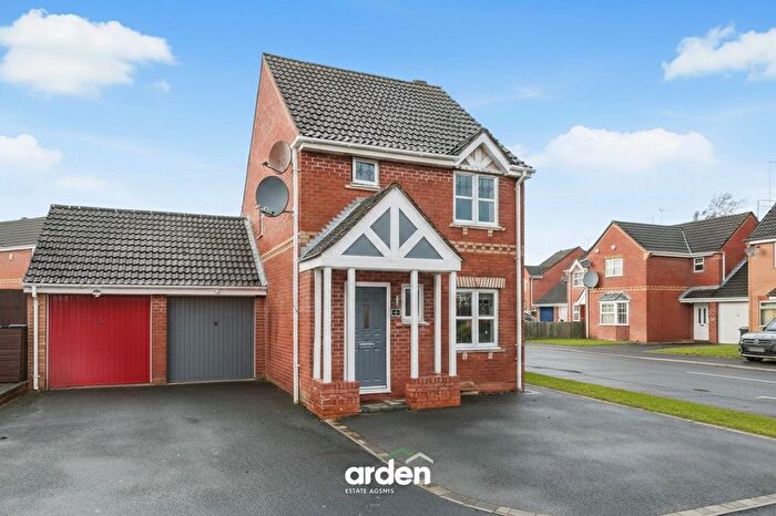 3 Bedroom Detached House For Sale In Ellen Brook Close, Redditch, B97