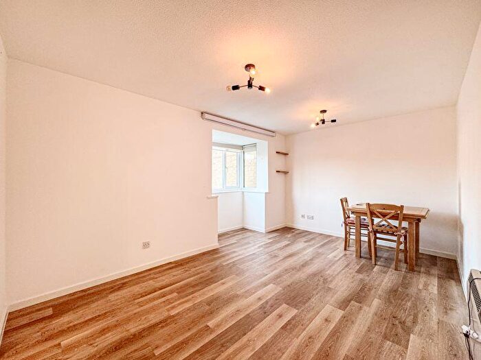 1 Bedroom Flat To Rent In Harrier Road, London, NW9