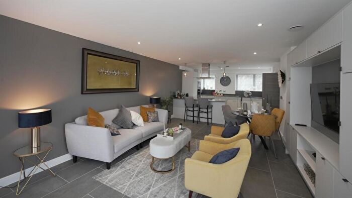 2 Bedroom Apartment To Rent In Penarth, Cardiff, CF64