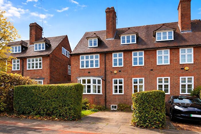 5 Bedroom Semi Detached House For Sale In Rotherwick Road, Hampstead Garden Suburb, NW11
