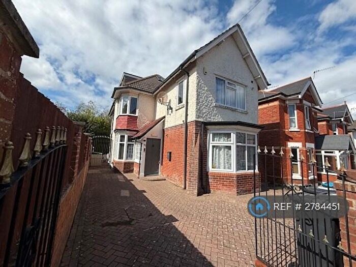 5 Bedroom Detached House To Rent In Stanfield Road, Bournemouth, BH9