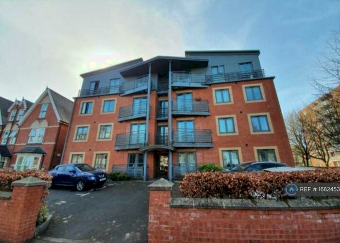 2 Bedroom Flat To Rent In Manor Road, Birmingham, B16