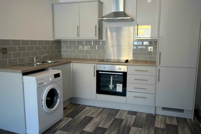 1 Bedroom Apartment To Rent In Market Street, Hyde, SK14