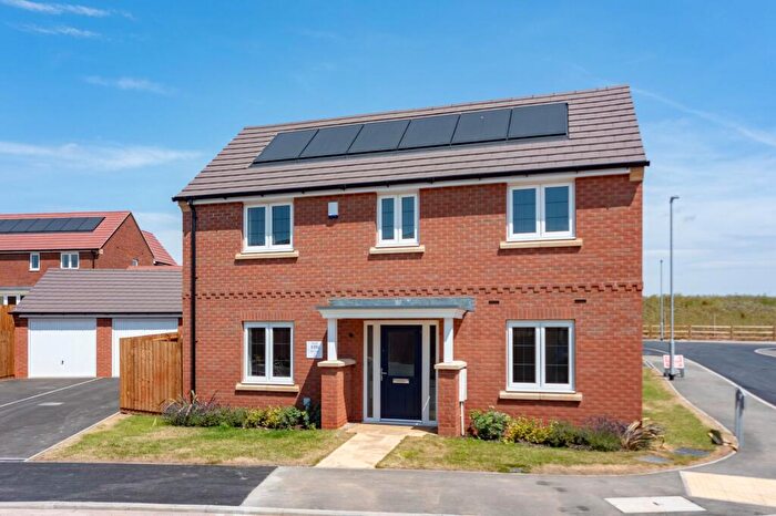 4 Bedroom Detached House For Sale In Garendon Park, Loughborough, LE12