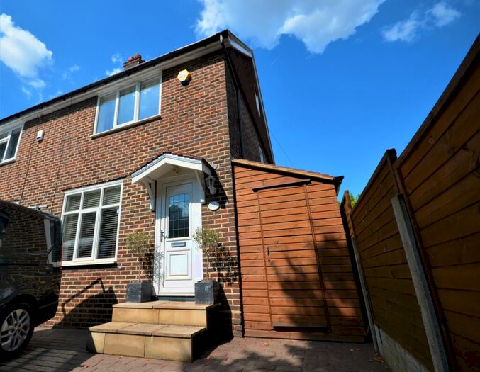 3 Bedroom Terraced House To Rent In Ridgebrook Road Blackheath, SE3