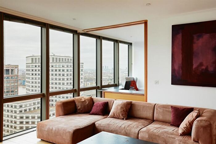 2 Bedroom Flat To Rent In West India Quay, Docklands, E14