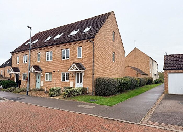 3 Bedroom Town House To Rent In Merivale Way, Ely, CB7
