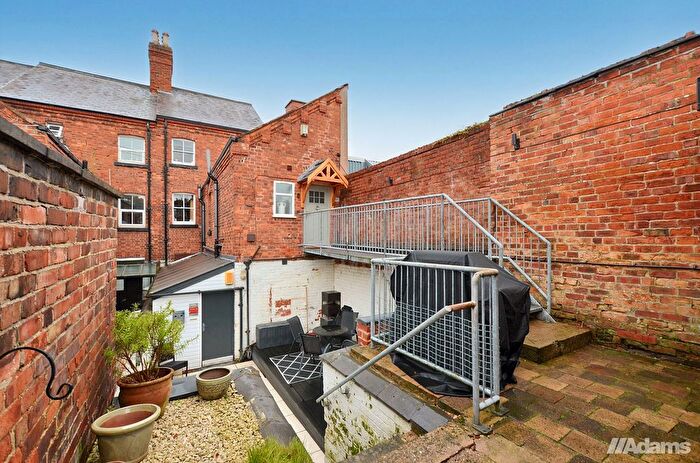 3 Bedroom Flat For Sale In Church Street, Frodsham, WA6