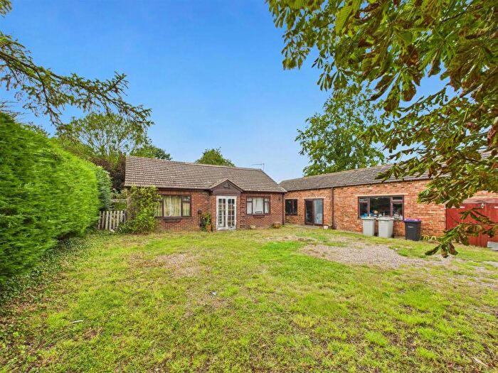 2 Bedroom Detached Bungalow For Sale In Little Carlton, Louth, LN11