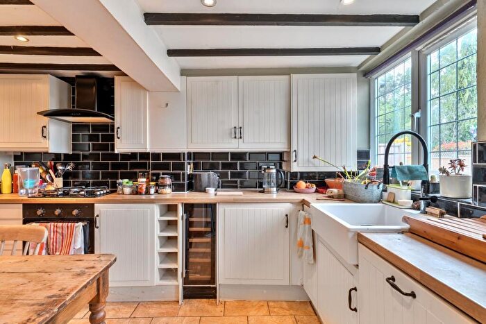 2 Bedroom Cottage For Sale In Windmill Road, Flitwick, MK45
