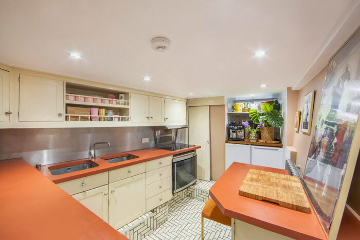 2 Bedroom End Of Terrace House To Rent In Golden Yard, Holly Bush Steps, NW3