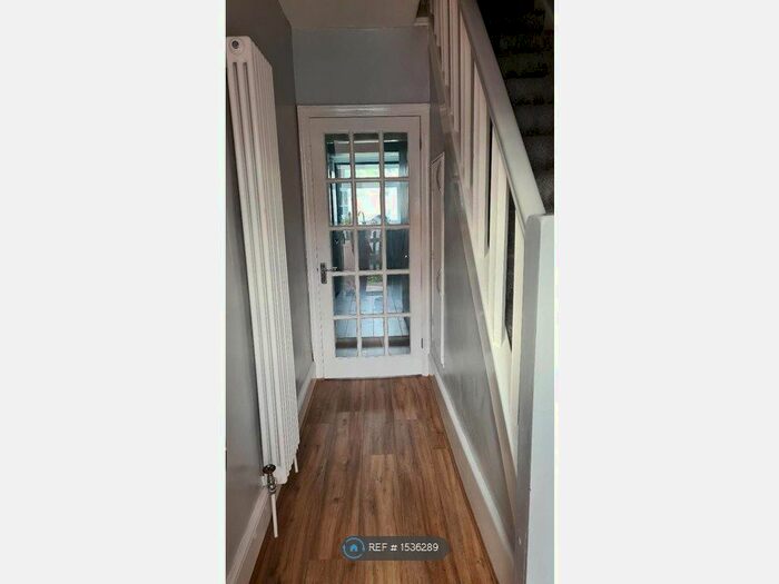 3 Bedroom Detached House To Rent In Station Road, Frimley, GU16