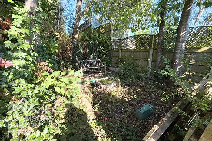 2 Bedroom Detached Bungalow For Sale In Dew Meadow Close, Cronkeyshaw, OL12