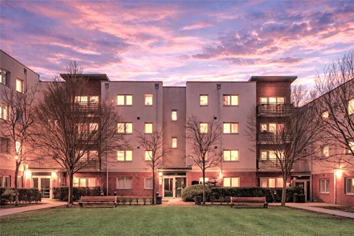 1 Bedroom Flat For Sale In Hawker Place, Walthamstow, London, E17