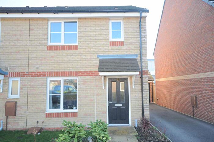 3 Bedroom Town House To Rent In Doney Place, Stone, ST15
