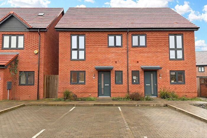 2 Bedroom Semi-Detached House For Sale In Paddock Way, Crowthorne, Berkshire, RG45