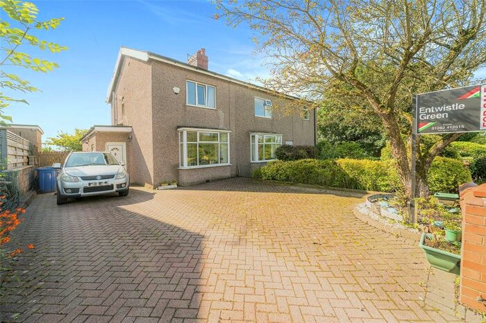 2 Bedroom Semi-Detached House For Sale In Barrowford Road, Padiham, Burnley, BB12