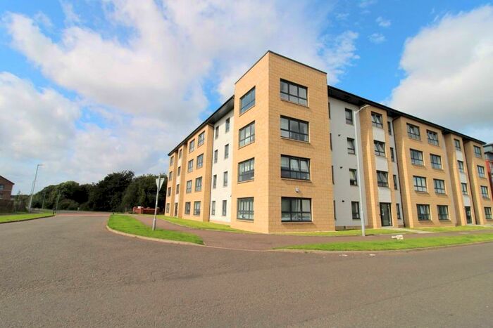 3 Bedroom Flat To Rent In Kingsferry Court, Station Road, Renfrew, PA4