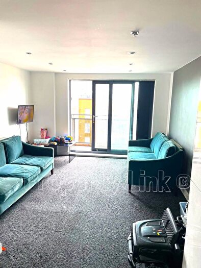 1 Bedroom Flat To Rent In Perth Road, Ilford, IG2