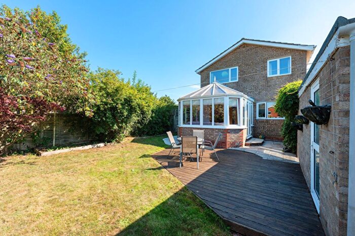 3 Bedroom Detached House For Sale In Chiltern Crescent, Oulton, NR32