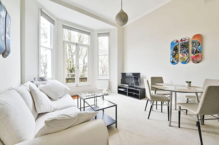 1 Bedroom Flat To Rent In Philbeach Gardens, Earls Court, London, SW5
