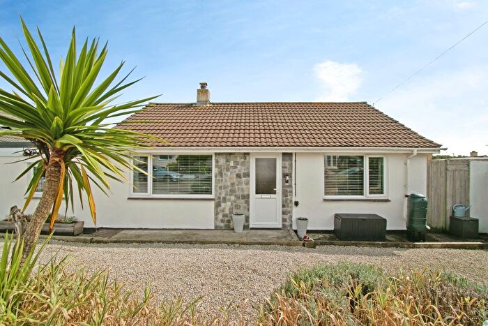 3 Bedroom Bungalow For Sale In Symons Close, Blackwater, Truro, Cornwall, TR4