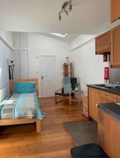 Studio To Rent In Queens Road, London, E17